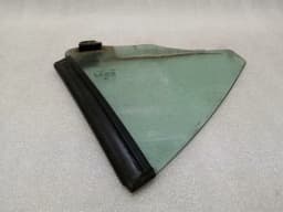 MERCEDES-BENZ Mercedes SLK R171 Right Rear Quarter Glass A1717350200 Door Glass 1/4 Rear Right — thumbnail 2