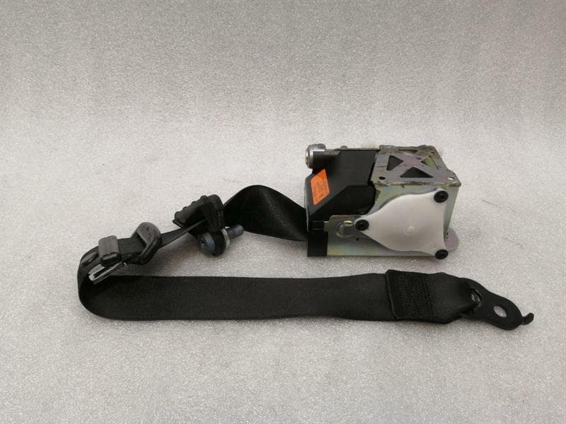 MERCEDES-BENZ Mercedes SLK R171 right seat belt A1718600285 seat belt front right
