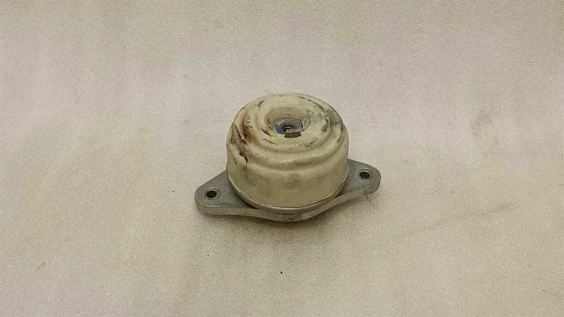 MERCEDES-BENZ Mercedes GLK X204 Engine Mount A2042402017 Engine Holder