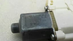 MERCEDES-BENZ Mercedes GLK X204 door window engine A2048200624 power window motor rear right — thumbnail 2