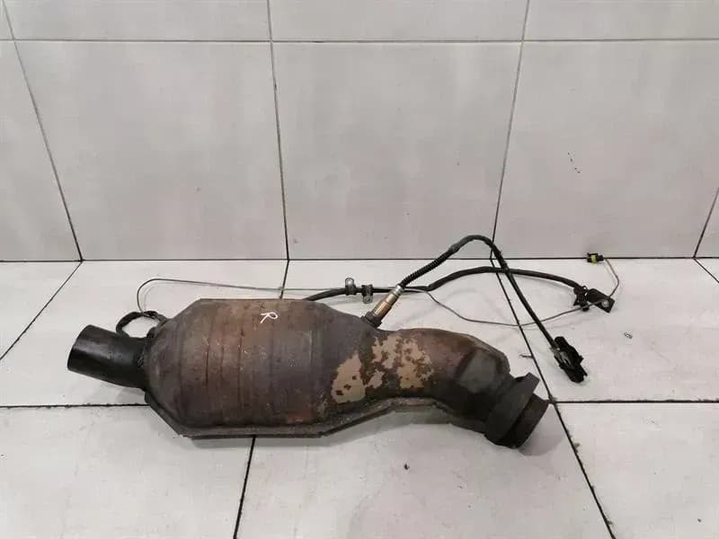 FERRARI Ferrari 360 F131 Right Catalytic Converter 174211 Catalyst Right