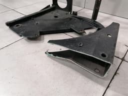 FERRARI Ferrari 360 F131 Right Radiator Carrier 65940700 Kuhler Holder Right — thumbnail 6