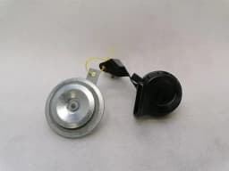 PORSCHE Porsche 911 996 horn 99663515000 horn fanfare — thumbnail 1