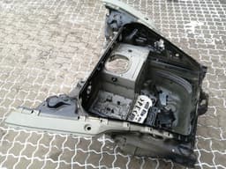 PORSCHE Porsche 911 996 front end clip 99650191101 lock carrier chassis turbo awd — thumbnail 3