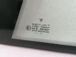 PORSCHE Porsche 911 996 left rear quarter glass 99654311103 door window 1/4 rear left — thumbnail 5