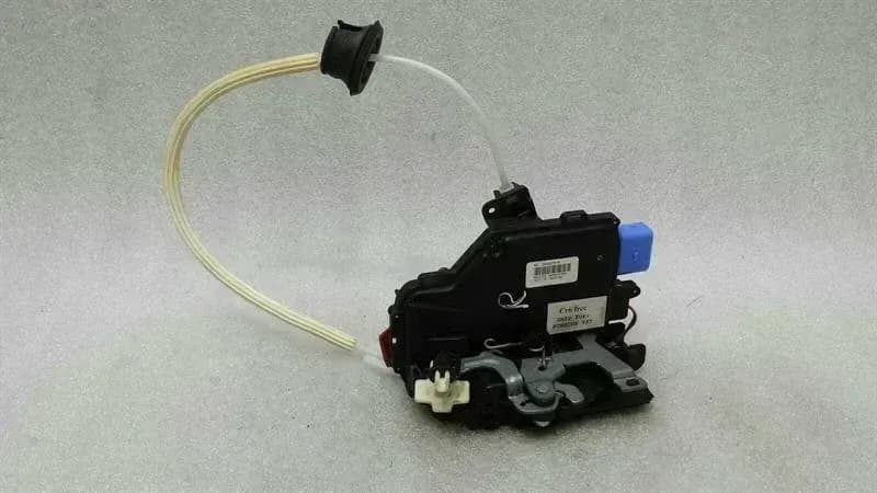 Porsche Cayman S 987 RHD right door lock 3D2837016 right hand drive