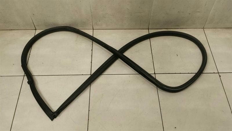 PORSCHE Porsche Cayman 987 Right Door Seal 98753707601 Door Seals Right