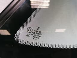 PORSCHE Porsche Cayman 987 left rear quarter glass 98754311102 door window 1/4 rear left — thumbnail 4
