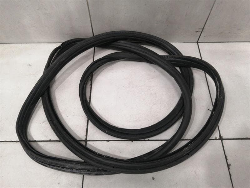 PORSCHE Porsche Cayman 987 Boat Lid Seal 98751291101 Tailgate Seals