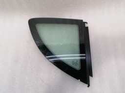 PORSCHE Porsche Cayman 987 Right Rear Quarter Glass 98754311202 Door Glass 1/4 Rear Re — thumbnail 2