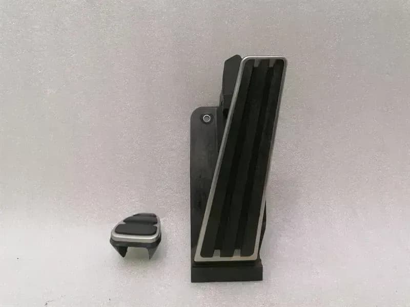 Porsche Cayman 987 Gas Pedal (Electrical) 99742301902 Accelerator Pedal