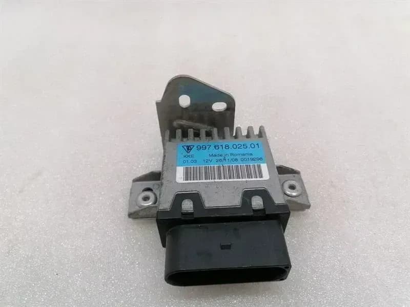 Porsche Cayman S 987 Fuel Pump Module 99761802501 Control Unit Fuel Pump