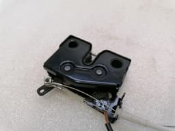 PORSCHE Porsche Cayman 987 boot lock 98751205300 tailgate lock — thumbnail 3
