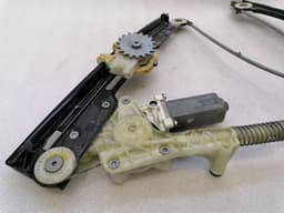 PORSCHE Porsche Cayman 981 Left Front Door Winder 99154297500 Front Left Window — thumbnail 4
