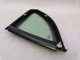 PORSCHE Porsche Cayman 987 Right Rear Quarter Glass 98754311202 Door Window 1⁄4 Rear Re — thumbnail 3