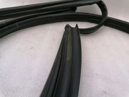 PORSCHE Porsche Cayman 981 right door seal 98153707602 door seals right — thumbnail 8
