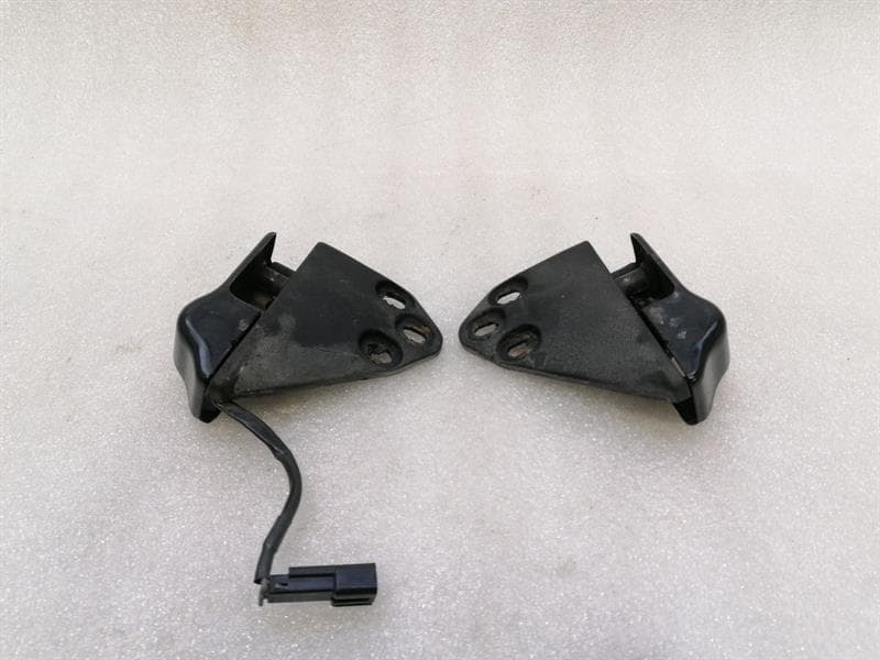FERRARI FERRARI F355 F129 SPIDER 63682700 TOP LOCKING STRIKER PLATE