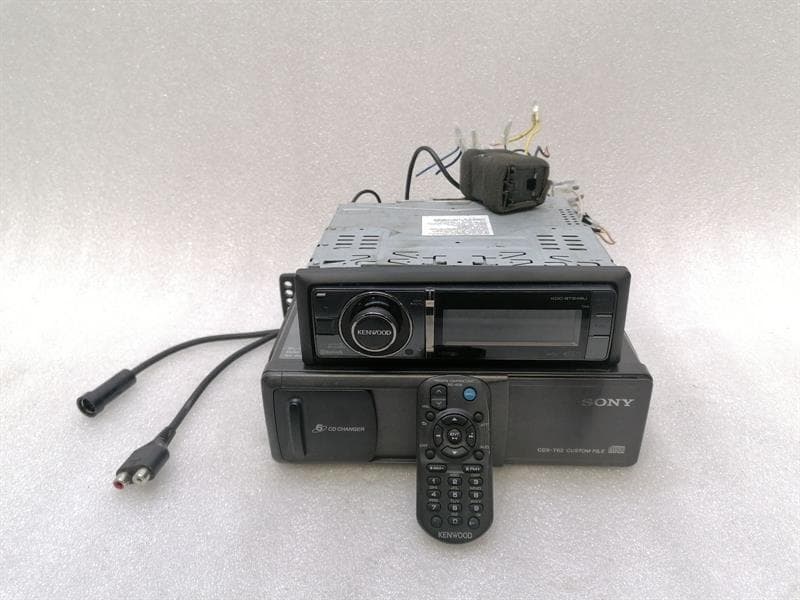 FERRARI Ferrari F355 F129 Spider CD Player KDC-BT945U Audio System Controller