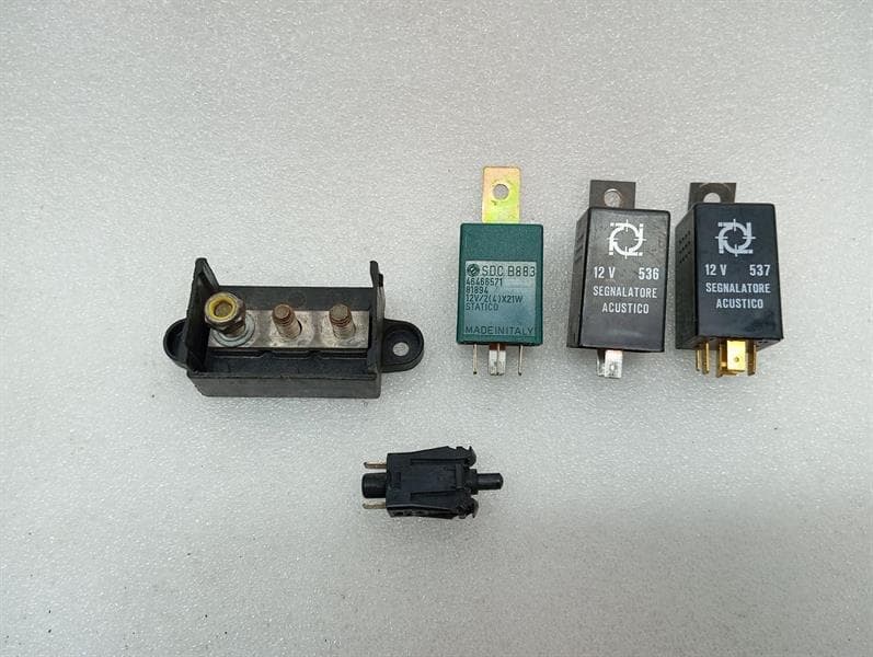 FERRARI Ferrari F355 F129 Spider Relay 81894 SEGNALATORE ACUSTICO Relay