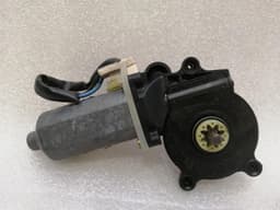 FERRARI Ferrari F355 F129 Spider Door Window Motor 62302200 Power Window Motor LEFT LEFT LEFT — thumbnail 8