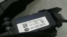 PORSCHE Porsche Boxster 981 accelerator pedal (electrical) 97042302101 accelerator pedal — thumbnail 3