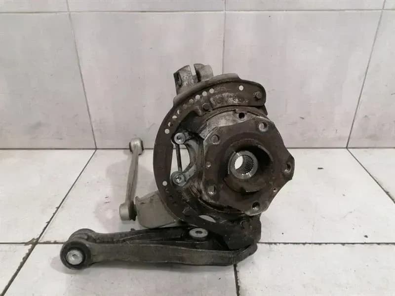 PORSCHE Porsche Boxster 981 right rear hub 98133115807 wheel bearing housing rear right