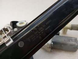 PORSCHE Porsche Cayman 981 Right Front Door Winder 99154207601 Front Right Window — thumbnail 9