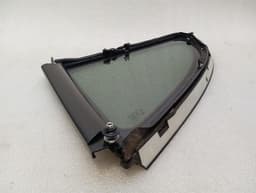 PORSCHE Porsche Cayman 981 Right Rear Quarter Glass 98154311202 Door Window 1⁄4 Re — thumbnail 3