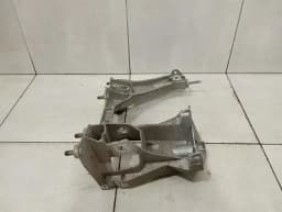 PORSCHE Porsche Cayman 981 Right Rear Subframe 98133115206 Axle Frame Rear Axle RIGHT — thumbnail 1