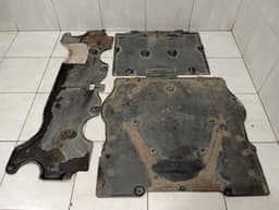 PORSCHE Porsche Cayman 981 Undertray 98150459900 Underbody Trim — thumbnail 1
