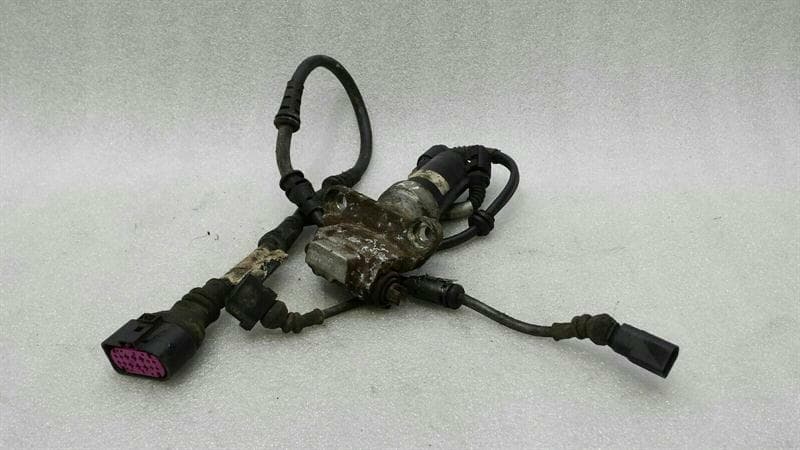 PORSCHE Porsche 911 991 RLH Park Brake Engine 97009105 Actuator Parking Brake Rear Left