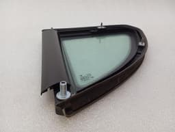 PORSCHE Porsche Cayman 987 Right Rear Quarter Glass 98754311202 Door Window 1⁄4 Rear Re — thumbnail 4