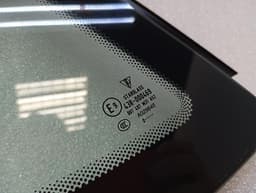 PORSCHE Porsche Cayman 987 Right Rear Quarter Glass 98754311202 Door Window 1⁄4 Rear Re — thumbnail 10