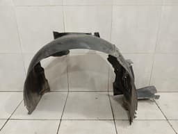 PORSCHE Porsche Cayman 987 Wheel Arch Liner (Plastic) 98750420400 WHEEL RUN COVER RIGHT — thumbnail 1