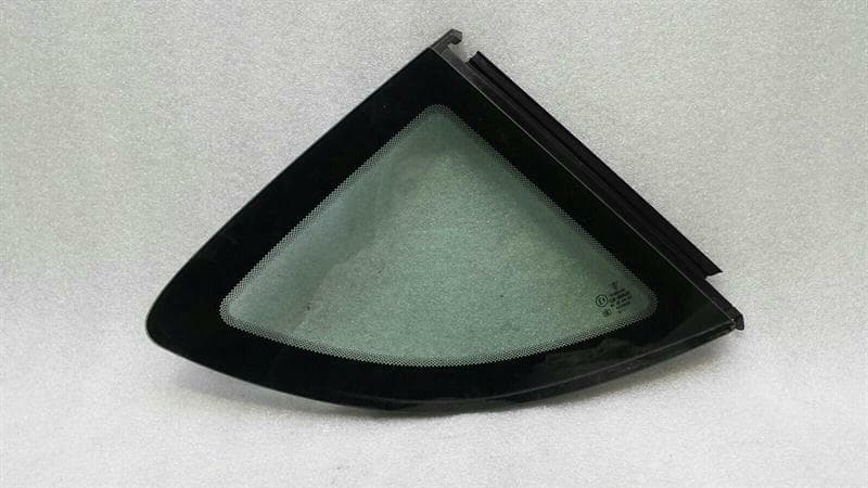 PORSCHE Porsche Cayman 987 right rear 1/4 glass 98754311203 door window 1/4 rear right