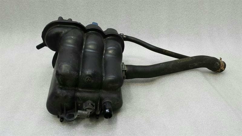 PORSCHE Porsche Cayman 987 expansion tank 98710604702 expansion tank coolant.