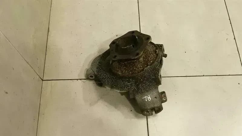 Porsche Cayman 987 Left Rear Hub 98733165706 Wheel Bearing Housing Rear Left.