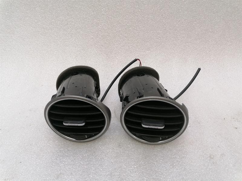 PORSCHE Porsche Cayman 987 Air Vent Set Of 2 98755213103 Vent Nozzle Set