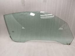 PORSCHE Porsche Cayman 987 right front door glass 98754251208 door window front right — thumbnail 1