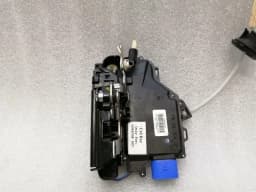 PORSCHE Porsche Boxster 987 facelift RHD right door lock 95553101604 right hand drive — thumbnail 4