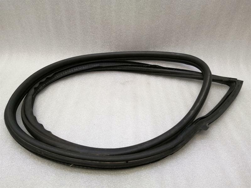 PORSCHE Porsche Cayman 987 left door seal 98753707501 door seals Li