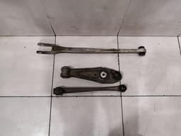 PORSCHE Porsche Cayman 987 Left Rear Wishbone 98733114302 Rear Left Handlebar — thumbnail 1