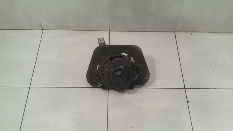 Porsche 911 996 Right Rear Hub 99633111206 Wheel Bearing Housing Rear Right