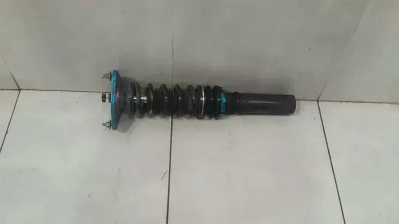 PORSCHE Porsche 911 996 Shock Absorber Front KA1539 Shock Absorber Front Coilover 99-05