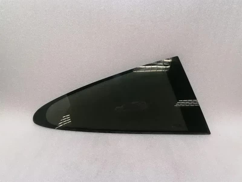 Porsche 911 996 right rear 1/4 glass 99654311203 door window 1/4 rear RH
