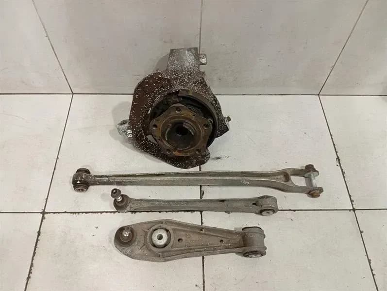 Porsche Boxster 987 right rear hub 98733165806 wheel bearing housing rear right