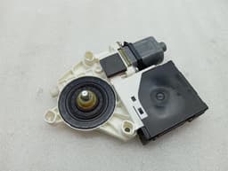 PORSCHE Porsche Boxster 987 door window motor 99762418204 window regulator motor Passenger — thumbnail 3