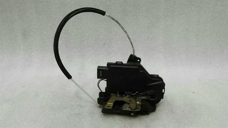 Porsche 911 996 RHD left door lock 3B2837015F right hand drive.