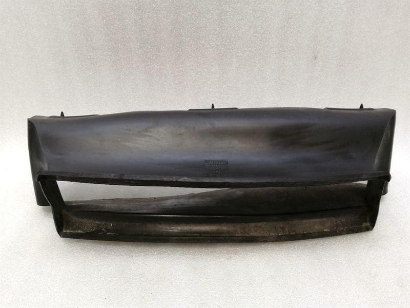 PORSCHE Porsche 911 996 Central Radiator Shroud 99657514102 Air Flow Water Cooler