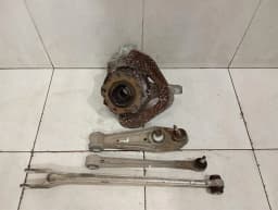 PORSCHE Porsche Boxster 987 left rear hub 98733165706 wheel bearing housing rear left — thumbnail 9